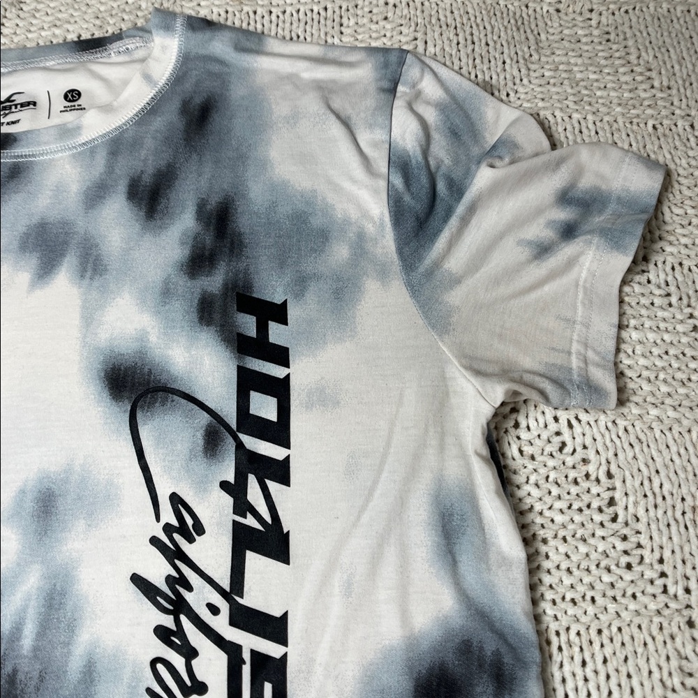 Hollister Tshirt - Picture 5 of 10